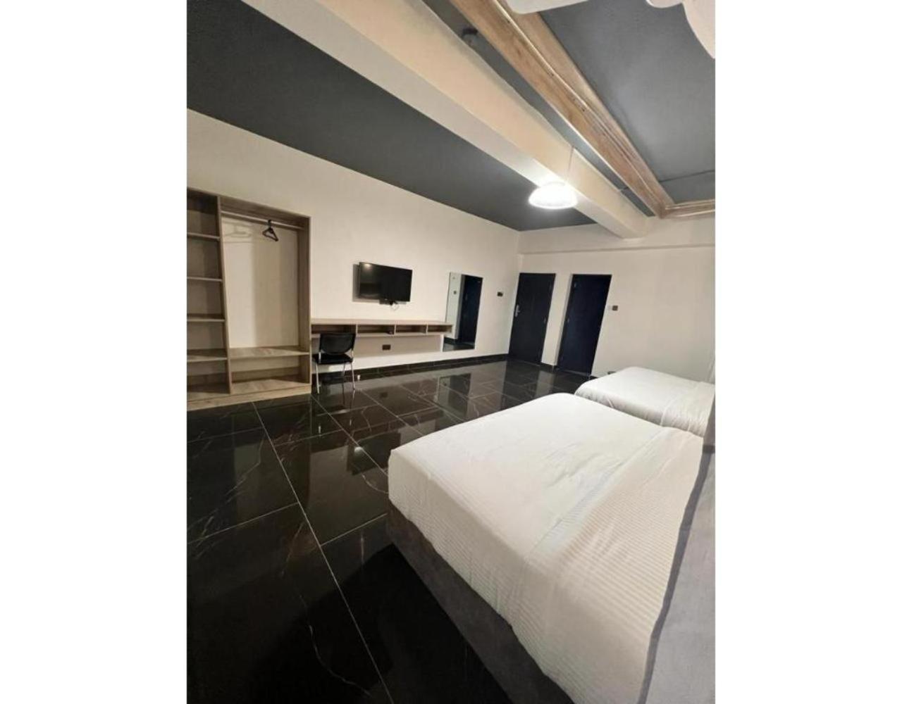 The Ivory Suites Момбаса Экстерьер фото